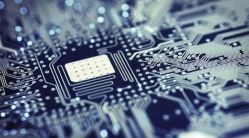 工信部王建偉 今年著力突破工業(yè)軟件與人工智能應(yīng)用軟件開(kāi)發(fā)，鑄就智造新引擎